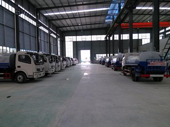 ܇�g����ͣ�ŵĞ�ˮ܇��Ʒ